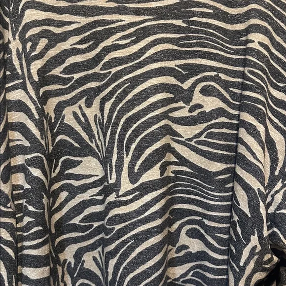 Express size xl top - Picture 3 of 5